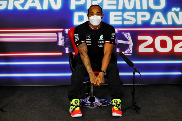 Hamilton Provokasi Verstappen...