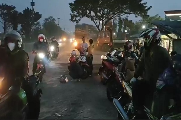 Jalur Tikus dan Hujan...