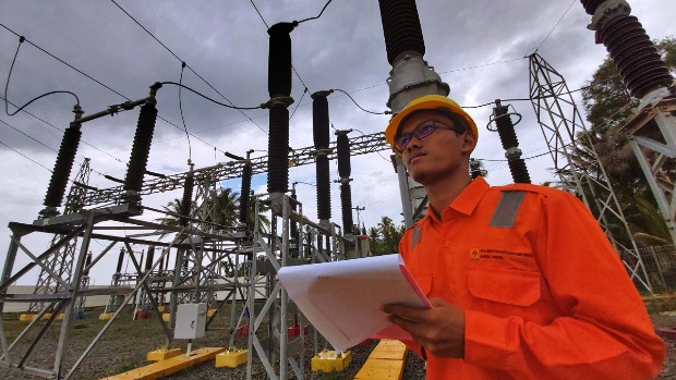PLN Prediksi Beban Puncak...