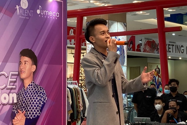 Sukses Bawain Lagu Sang...