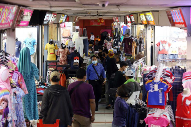 Pasar Tanah Abang Ramai...