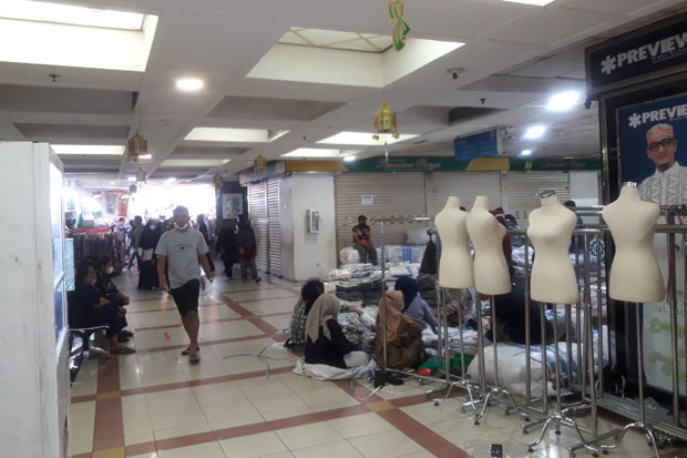 Pasar Tanah Abang Tutup...