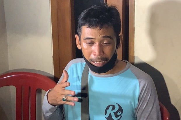 Adik Menangis Melihat...