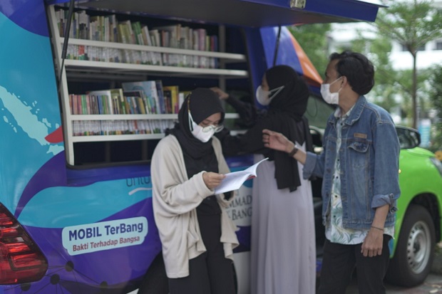 Launching Mobil Terbang...