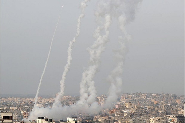 Israel Kalap, 20 Warga...