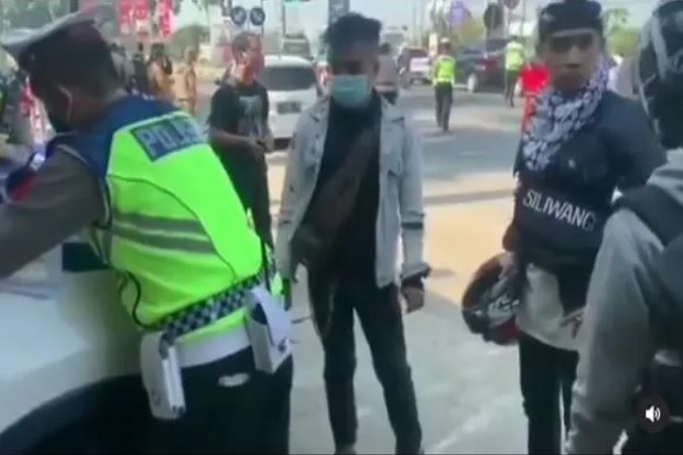 Aksi Pemudik Kena Tilang...