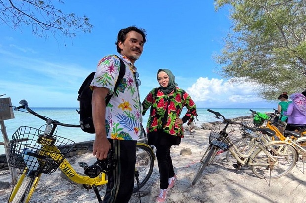 5 Artis Rayakan Lebaran...