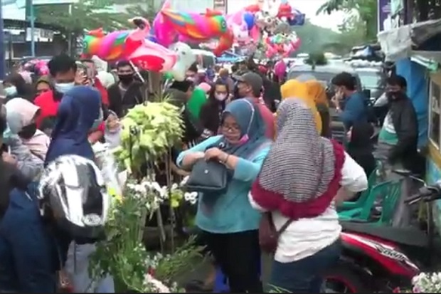 Jelang Lebaran, Ribuan...
