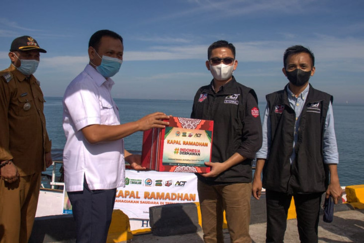 Bupati Takalar Lepas...