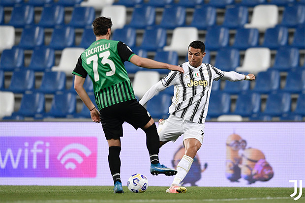 Juventus Buka Kans Finis...