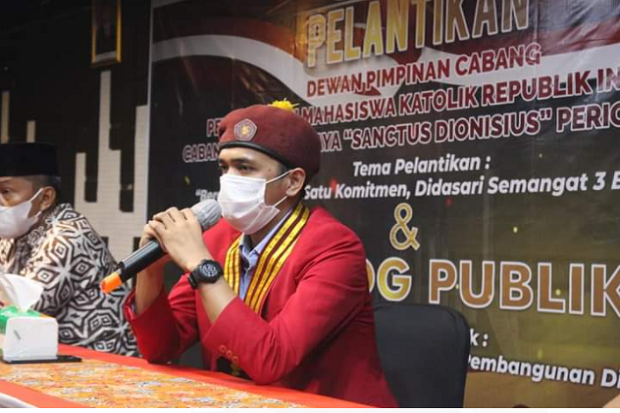 Bantai 4 Orang Petani,...