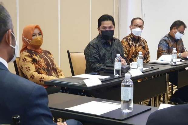 Hirup Udara Segar di...