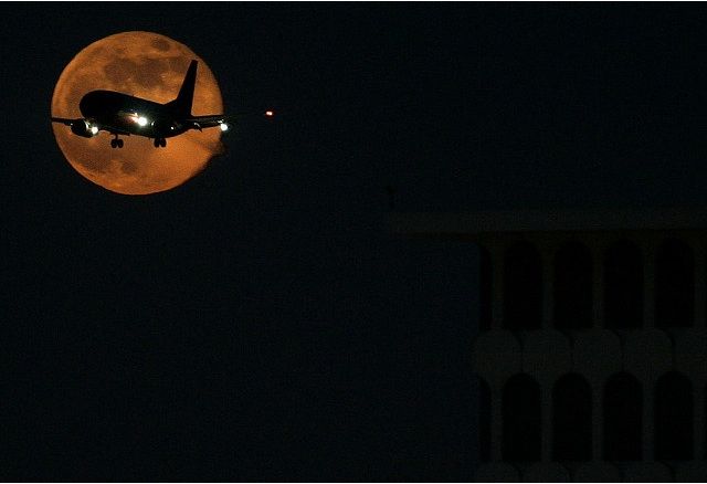 Qantas Buka Penerbangan...
