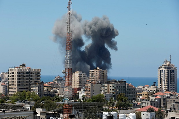 Israel Bombardir Gaza:...