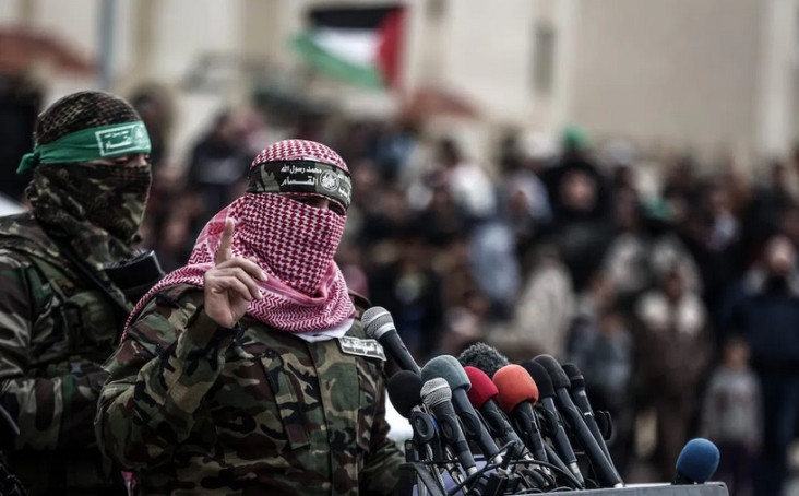 Pejuang Al Qassam Beri...