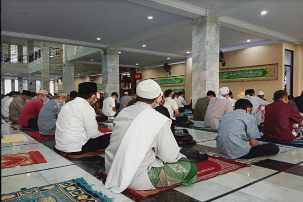 Sekitar 10 Ribu Jamaah...