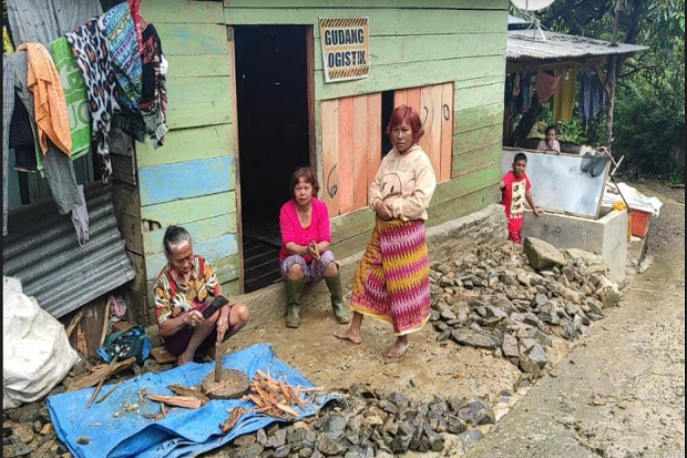 Warga Korban Banjir...