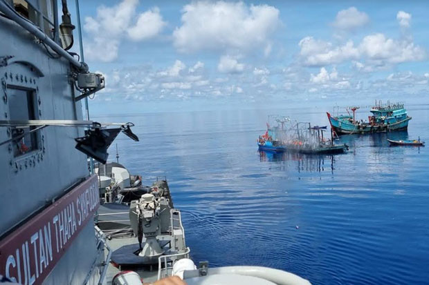 27 ABK Terjebak Kebakaran...