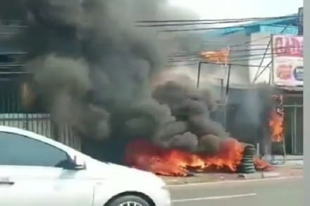 Masih Suasana Lebaran,...
