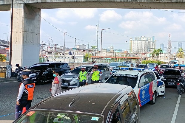 Pengunjung Ramai Ingin...