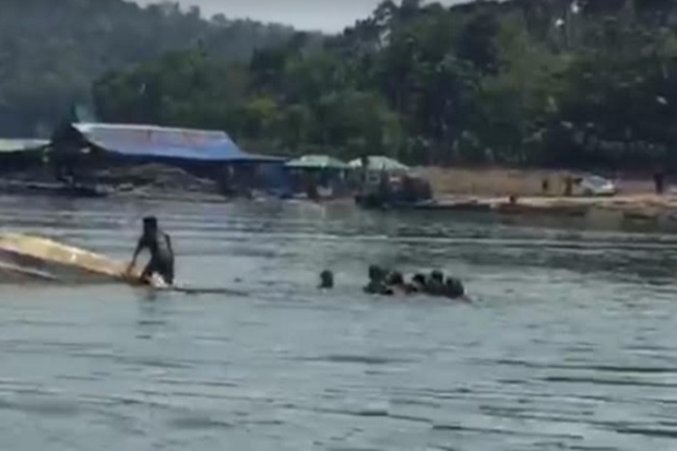 Waduk Kedung Ombo Makan...