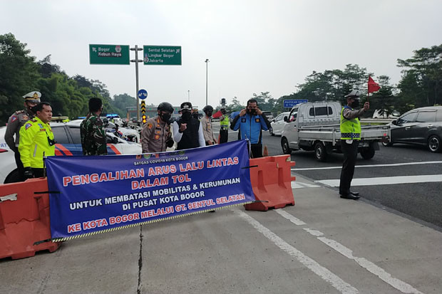 Kurangi Kepadatan Lalu...