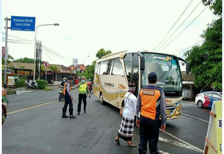 Arus Balik, 414 Kendaraan...