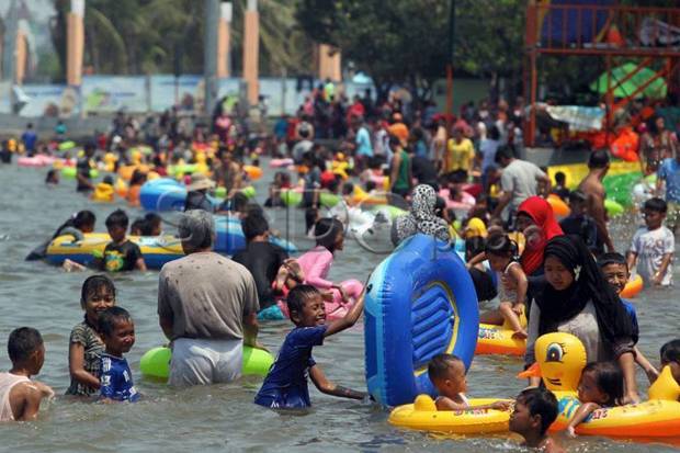 Diserbu Warga, Ancol...