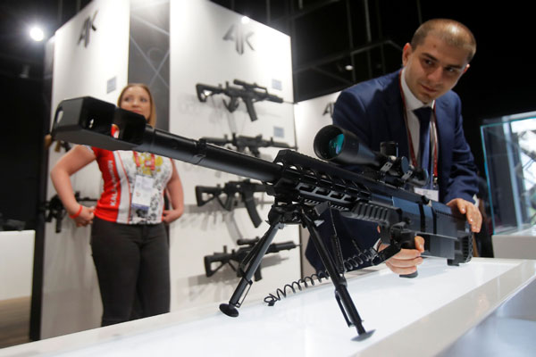 Pengeluaran Militer...