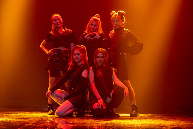 Grup Idol Dream Girls...
