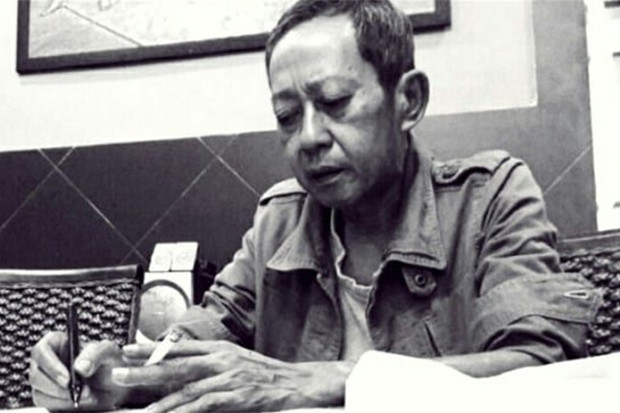 Teguh Esha, Penulis...