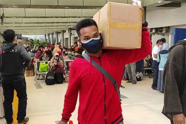 Larangan Mudik Usai,...
