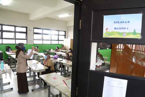 PTM di Tangsel Digelar...