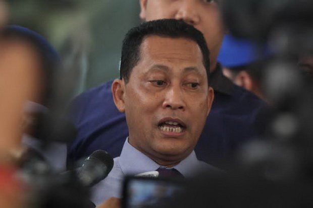 Rapat dengan Komisi...