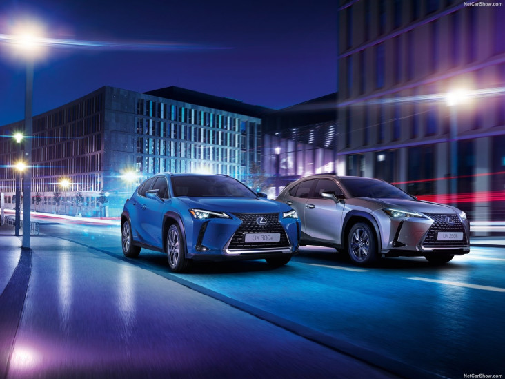 Lexus Sukses Jual 2...