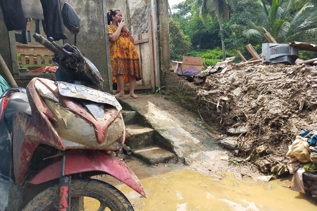 Derita Korban Banjir...