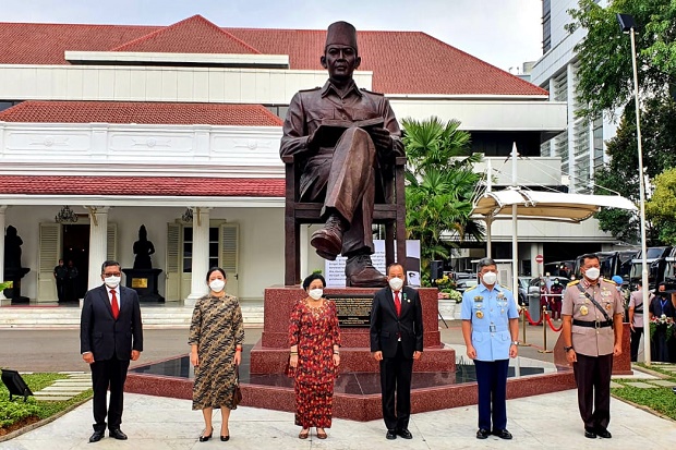 Ucapkan Terima Kasih...