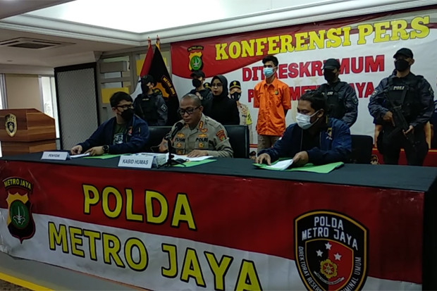 Perampok dan Pemerkosa...