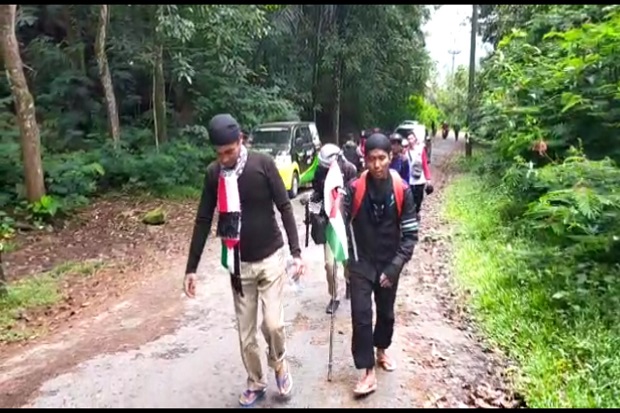 Dukung Rakyat Palestina,...