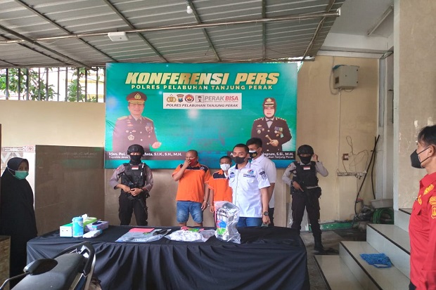2 Warga Pamekasan Selundupkan...
