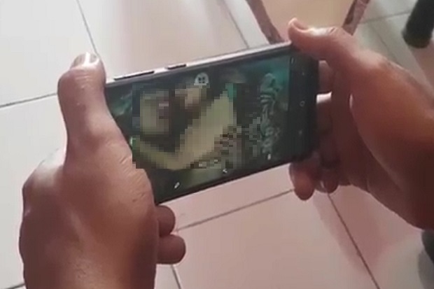 Gempar Video Bu Kepala...