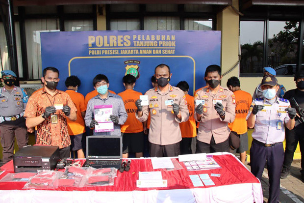 Pergi Liburan ke Kepulauan...