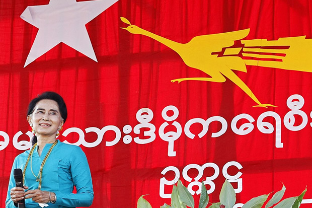 KPU Myanmar Bubarkan...