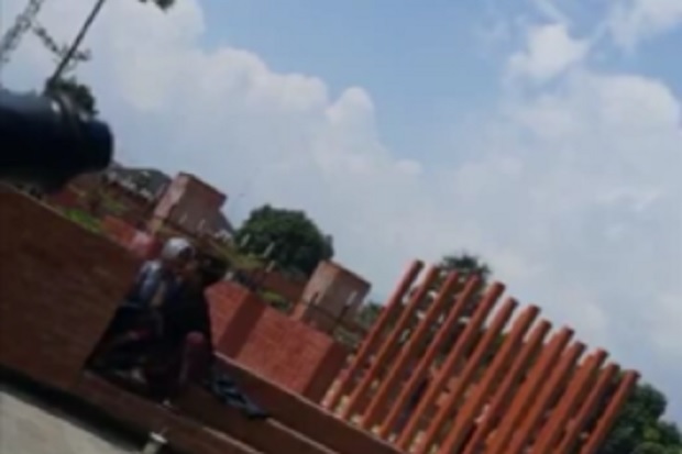 Majalengka Gempar, Sepasang...