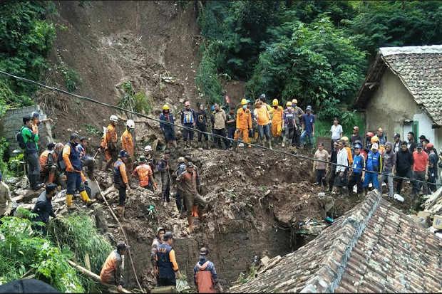 BMKG Keluarkan Peringatan...
