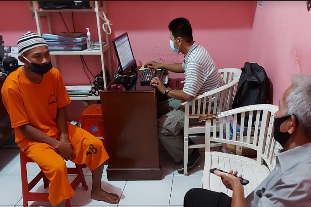 Hamili Pacar dan Diaborsi...