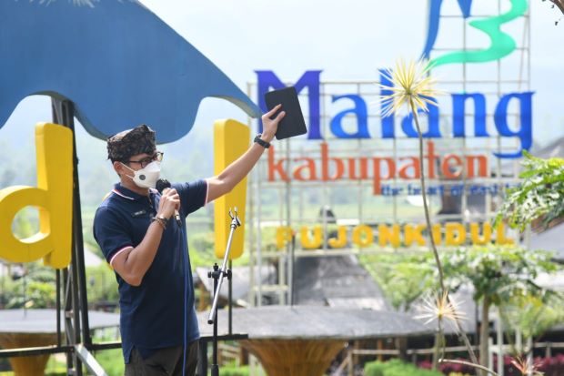 Serius Kembangkan Desa...