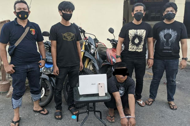 Polisi Berhasil Bekuk...