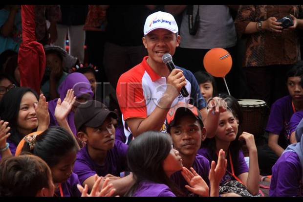 Ganjar Pranowo Dikacangi...