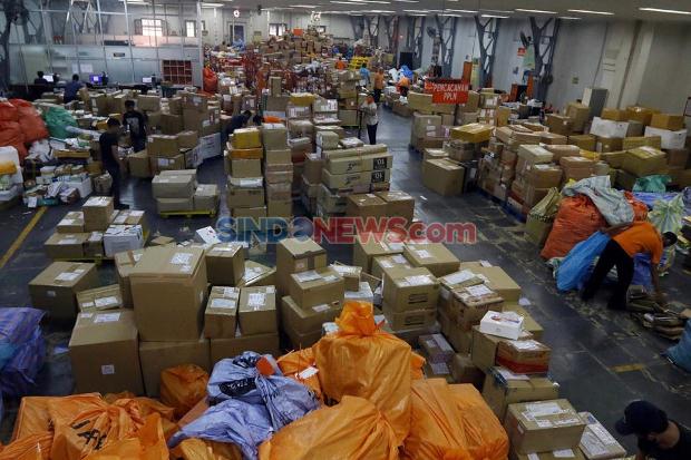 Kebutuhan Logistik Naik...